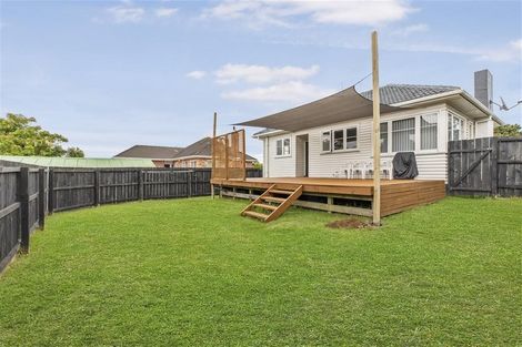 Photo of property in 102 Wallace Road, Papatoetoe, Auckland, 2025