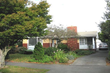 Photo of property in 11 Newbridge Place, Ilam, Christchurch, 8041