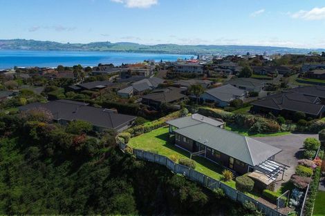 Photo of property in 79 Harvey Street, Waipahihi, Taupo, 3330