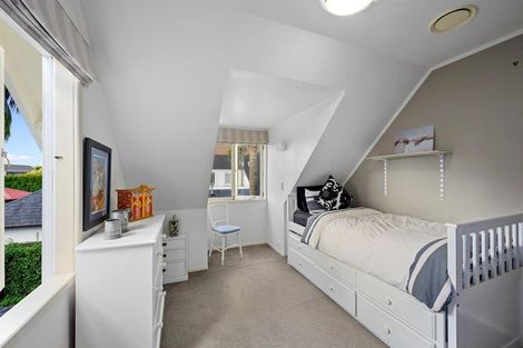 Photo of property in 12 Cecil Road, Milford, Auckland, 0620