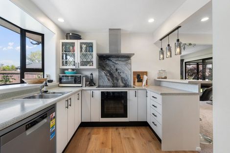 Photo of property in 45 Dunbarton Street, Redwood, Christchurch, 8051