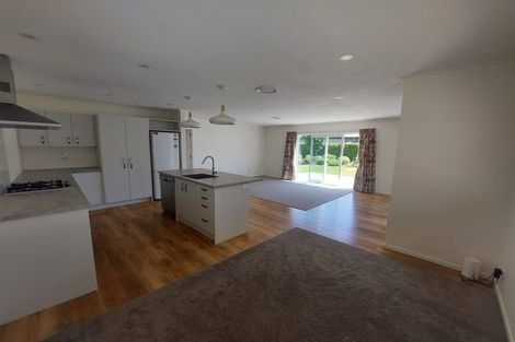 Photo of property in 2 Mckerrow Place, Featherston, 5710