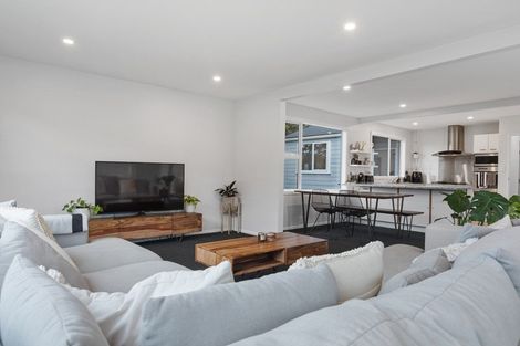 Photo of property in 5 Cabin Lane, Whitby, Porirua, 5024