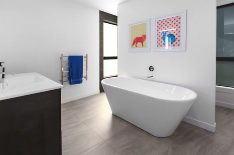 Photo of property in 5 Hull Place, Whitby, Porirua, 5024