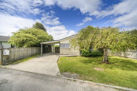 Photo of property in 82 Geraldine Crescent, Cloverlea, Palmerston North, 4412