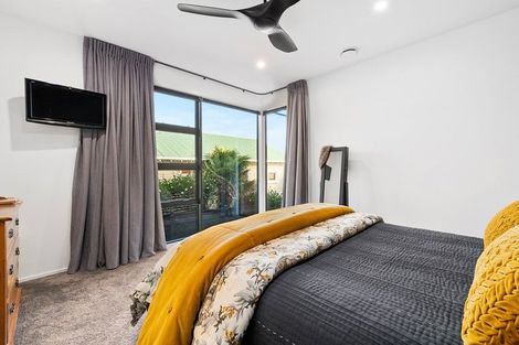 Photo of property in 14 Hamblyn Street, Strandon, New Plymouth, 4312