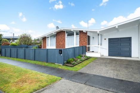 Photo of property in 2a Drury Street, Cloverlea, Palmerston North, 4412