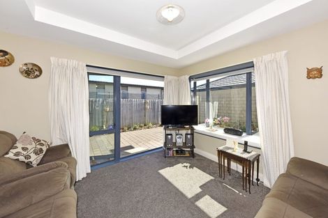 Photo of property in 12b Grassmere Street, Papanui, Christchurch, 8052