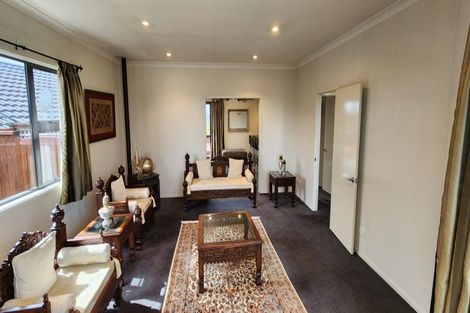 Photo of property in 12 Lemont Place, Westown, New Plymouth, 4310