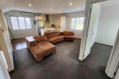 Photo of property in 9 Corunna Road, Milford, Auckland, 0620