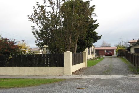 Photo of property in 90 Johnson Street, Milton, 9220