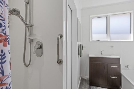 Photo of property in 2 Gardenia Avenue, Bell Block, New Plymouth, 4312