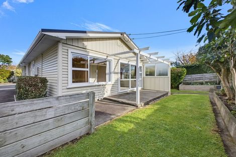 Photo of property in 71 Ngamotu Road, Spotswood, New Plymouth, 4310