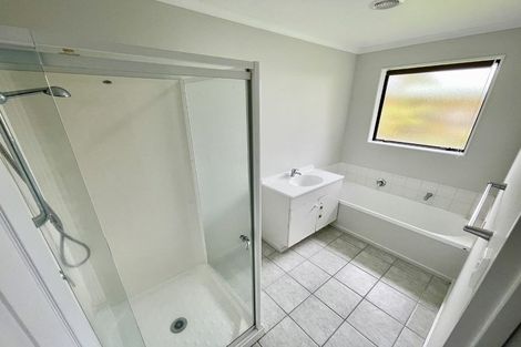 Photo of property in 30 Pitt Avenue, Clendon Park, Auckland, 2103