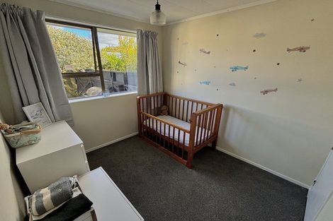 Photo of property in 9b Kansas Grove, Totara Park, Upper Hutt, 5018