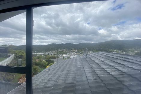 Photo of property in 15b Gribble Grove, Stokes Valley, Lower Hutt, 5019