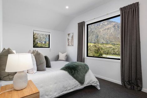 Photo of property in 6 Appin Court, Jacks Point, Queenstown, 9371