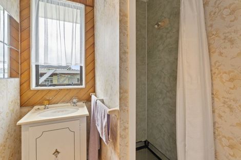 Photo of property in 15 Hewson Crescent, Otaki Beach, Otaki, 5512