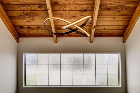 Photo of property in 2/13 Mana Esplanade, Paremata, Porirua, 5026