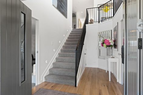 Photo of property in 96 Grovenor Drive, Orewa, 0931