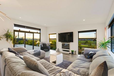 Photo of property in 65 The Esplanade, Pegasus, 7612