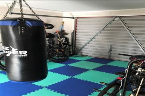 Photo of property in 14 Horlicks Place, Randwick Park, Auckland, 2105