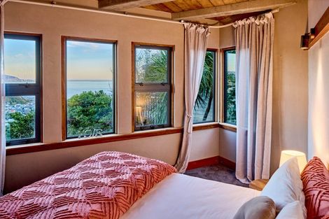 Photo of property in 23 Dargle Way, Island Bay, Wellington, 6023