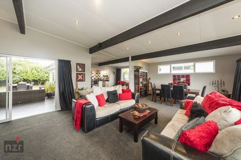 Photo of property in 12 Wikiriwhi Crescent, Awapuni, Palmerston North, 4412