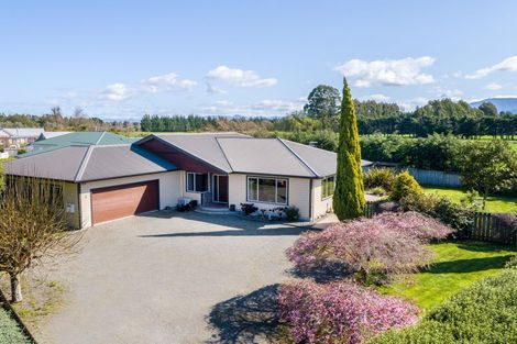 Photo of property in 5 Awhina Drive, Greytown, 5712