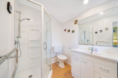 Photo of property in 45 Holmes Drive South, Massey, Auckland, 0614