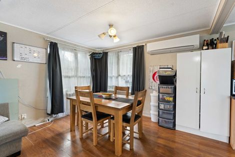 Photo of property in 39 Blake Road, Mangere East, Auckland, 2024