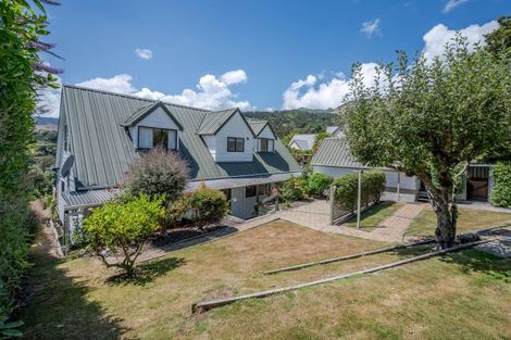 Photo of property in 16 Aylmers Valley Road, Akaroa, 7520