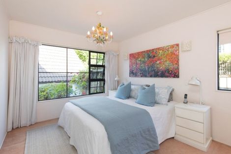 Photo of property in 38 Atarangi Road, Greenlane, Auckland, 1051