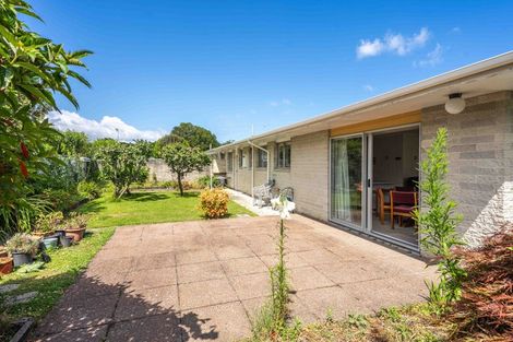 Photo of property in 2 Paretai Grove, Waikanae, 5036