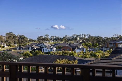 Photo of property in 5 Byron Drury Way, Riverhead, 0820