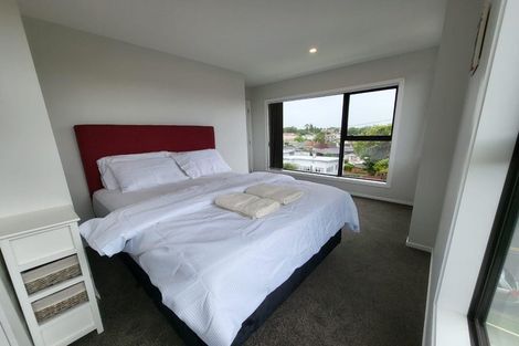 Photo of property in 1 Pukakaho Lane, Papatoetoe, Auckland, 2025