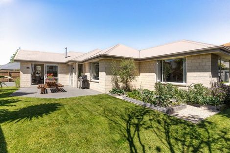 Photo of property in 8 Sienna Court, Aidanfield, Christchurch, 8025