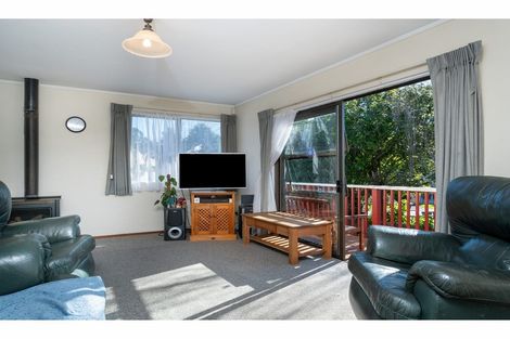 Photo of property in 10 Scarlet Drive, Ranui, Auckland, 0612