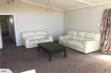 Photo of property in 23 Downing Street, Glenfield, Auckland, 0629