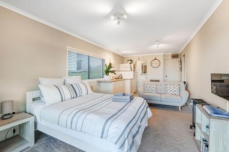 Photo of property in 39 Merehai Place, Snells Beach, 0920