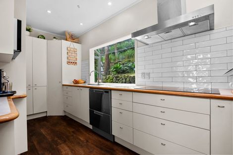 Photo of property in 59 Pohutukawa Avenue, Shelly Park, Auckland, 2014