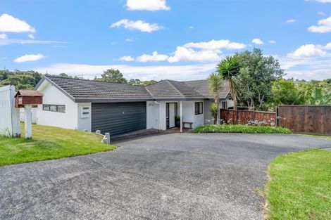 Photo of property in 8 Emlyn Place, Torbay, Auckland, 0630