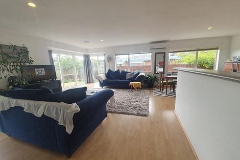 Photo of property in 7 Shadon Place, Stanmore Bay, Whangaparaoa, 0932