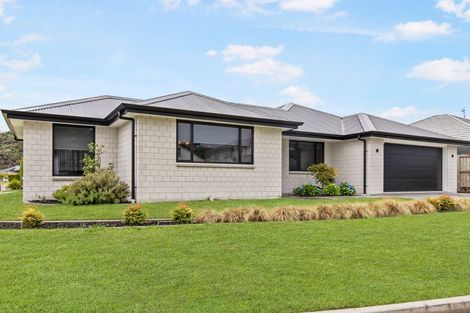 Photo of property in 2 Paiawa Way, Pyes Pa, Tauranga, 3110