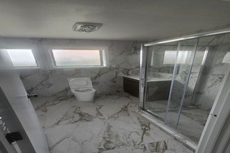 Photo of property in 1/6 Annette Avenue, Te Atatu South, Auckland, 0610