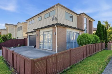 Photo of property in 8 Moville Drive, Flat Bush, Auckland, 2019