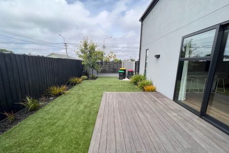 Photo of property in 1/23 Hills Road, Edgeware, Christchurch, 8013