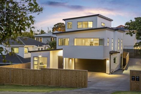 Photo of property in 9a Clematis Avenue, Murrays Bay, Auckland, 0630