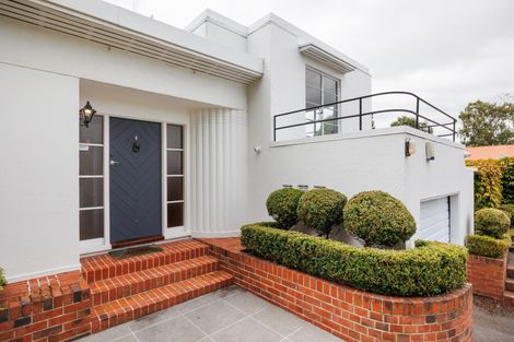 Photo of property in 215a Victoria Avenue, Hokowhitu, Palmerston North, 4410