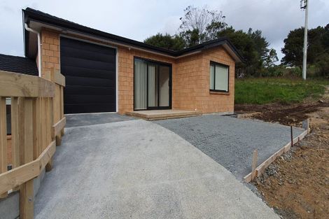 Photo of property in 26 Mudgeways Road, Massey, Auckland, 0614
